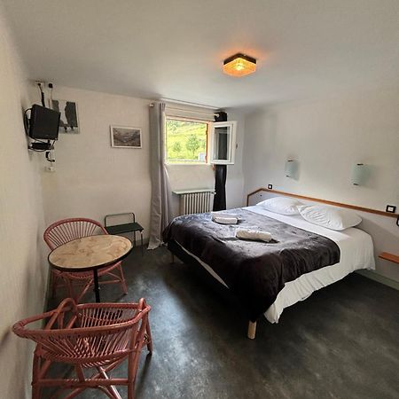 Hotel Le Taillon Гаварни Екстериор снимка