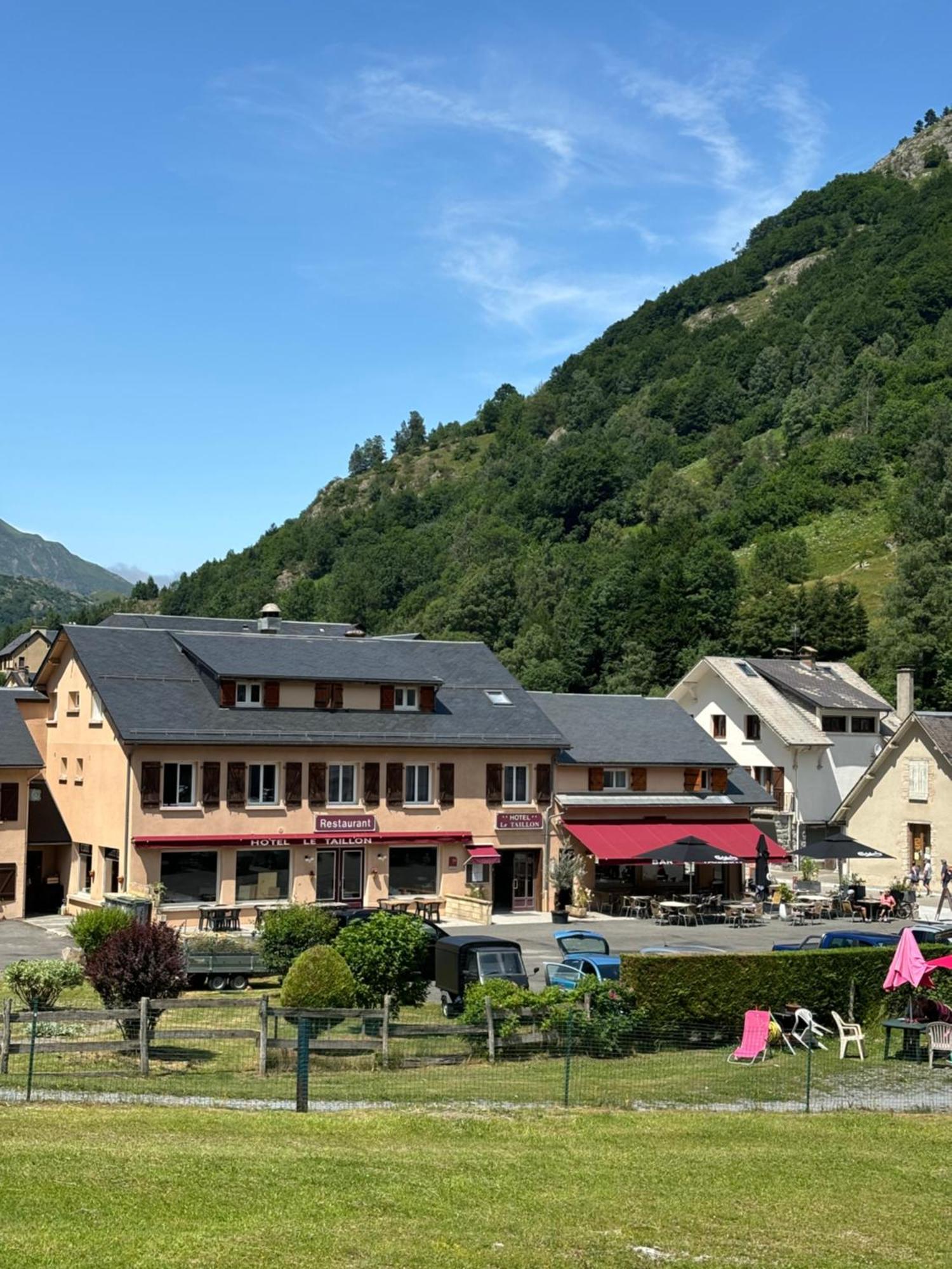 Hotel Le Taillon Гаварни Екстериор снимка